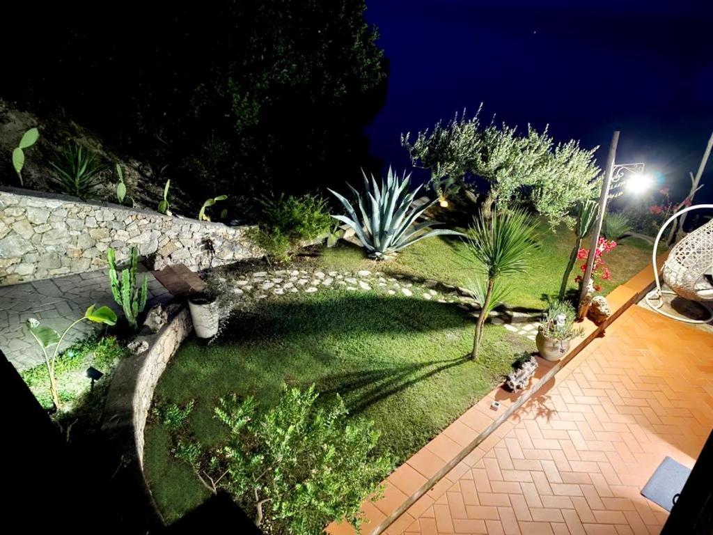 La Bouganvilla Charme & Relax Vista Mare Finale Ligure Exterior foto